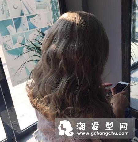 洗头掉头发正常吗 天天洗头真的会加剧脱发？