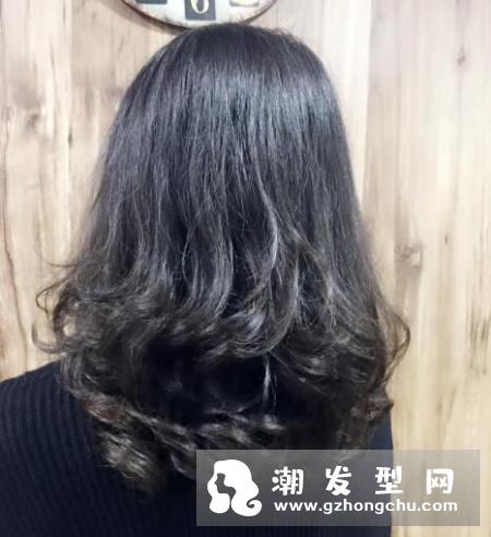 如何让头发浓密 引起头发稀少原因及让头发浓密方法推荐