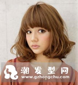 适合中年女士的盘发 妈妈款气质减龄发型