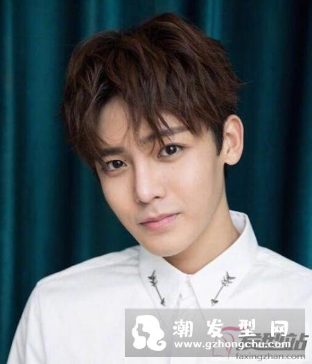 自来卷男生适合发型 专业发型师这样给的建议