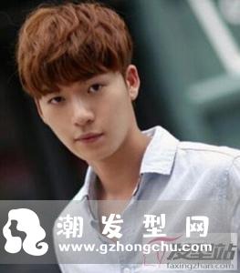 男生短发怎么烫好看 韩式纹理烫短发蓬松瘦脸