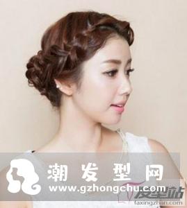 女生日常自我盘发 花环盘发唯美浪漫