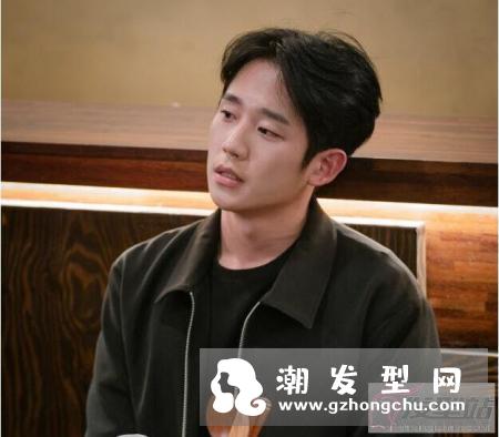 男生齐刘海怎么弄好看 齐刘海变出六款不同造型你学会了吗