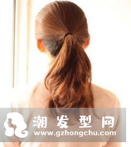 夏季长发清爽发型盘发 简约清新让你清凉一夏