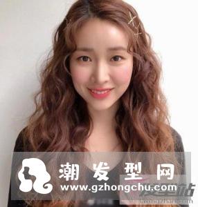 泰迪卷发型怎么打理 蓬松显发量网红同款