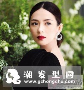 中年女士成熟盘发 减龄洋气韵味十足