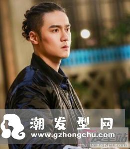 男生半脏辫发型  帅气酷炫潮男范