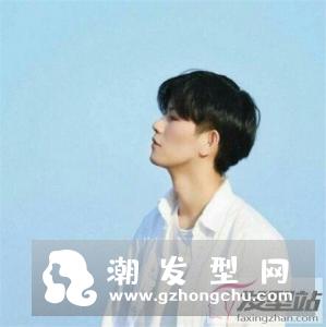 铲青侧分发型 帅气式莫西干