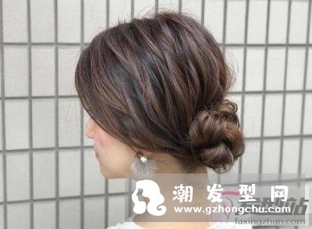 日系女生盘发发型教程 甜美又温柔尽显女人优雅韵味