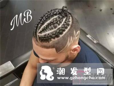 贴头辫怎么编 这发型城会玩
