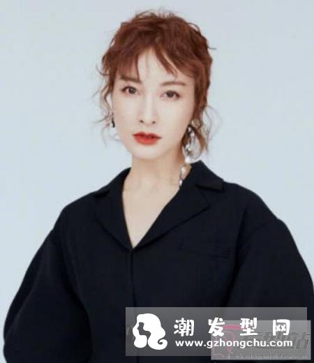 时尚短发羊毛卷 重返18岁少女颜值