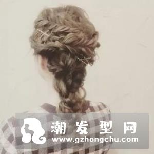 最适合秋天的短发造型排行，一刀剪下就时髦，来当个俐落的秋季女子！