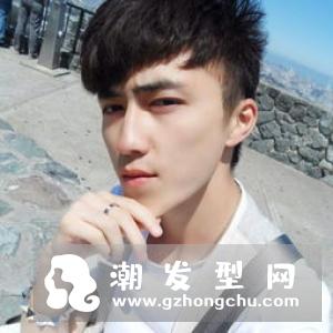 烫发发型男 流行烫发尽显独特男人味