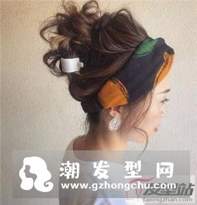日系蓬松空气感盘发 “小尾巴”发型个性吸睛