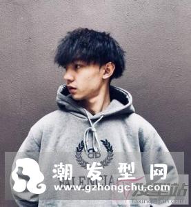 男生卷发适合什么发型 轻松晋升时尚魅力男神