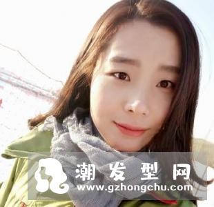 黑茶色掉色是什么颜色 阳光下黑茶色头发图片