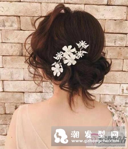 韩式新娘盘发100种 超级美的小卷盘发