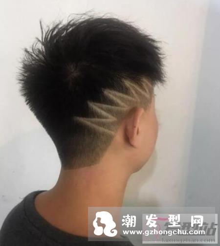 男生两边铲发型推荐 帅气型男发型潮范十足