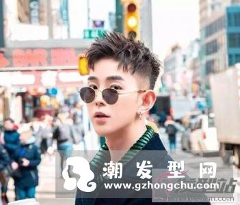 好吧,男生也要精致!推荐一组适合年轻帅气小哥哥的烫发发型