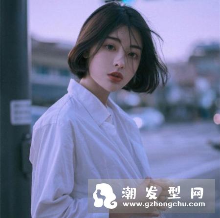 2018女生最流行的短发发型图片 空气刘海还是内扣好看
