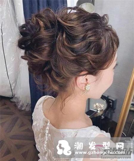 韩式新娘盘发100种 超级美的小卷盘发