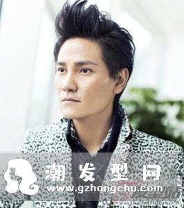 男生朋克风短发发型 帅气酷炫打造个性潮男