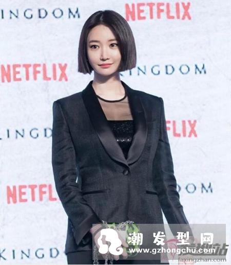 什么短发发型最减龄 耳下短发成女星最佳减龄发型