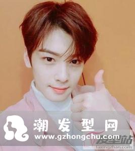 男生染什么发色显白 时尚有个性白成一道光