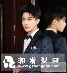 定位烫发型图男 经典烫发帅气迷人