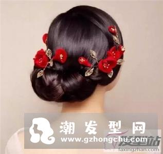 复古森系盘发 新娘敬酒发型