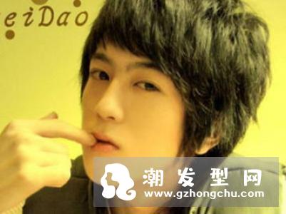 开学季男生烫什么发型好看 日系风纹理波波头很帅气