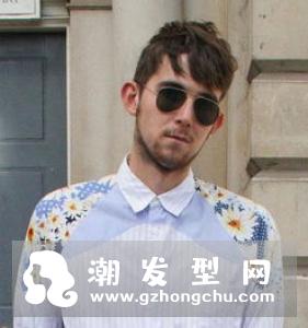 男生中分发型韩版烫 帅气欧爸渐层卷正式解锁