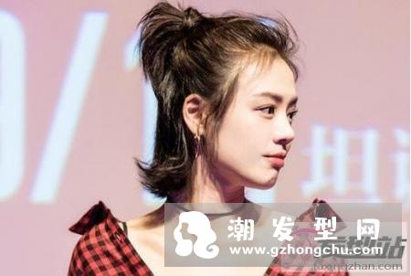 女生Omega短发发型 行走在时尚前沿
