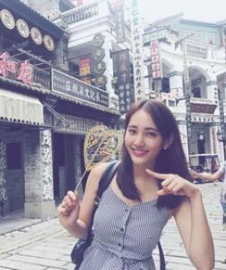 王棠云短发叫什么和长发的对比图片是怎样的