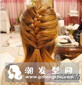 蜈蚣辫编发教程图解 自己在家也能编的知性发型