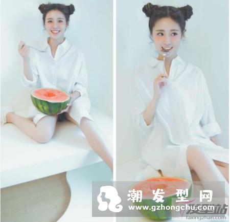 左右双丸子头这么扎好看 萌萌哒展现双重可爱