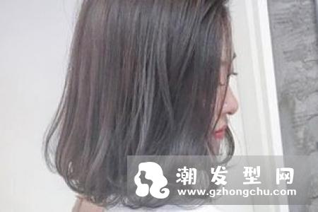 黑茶色掉色是什么颜色 阳光下黑茶色头发图片