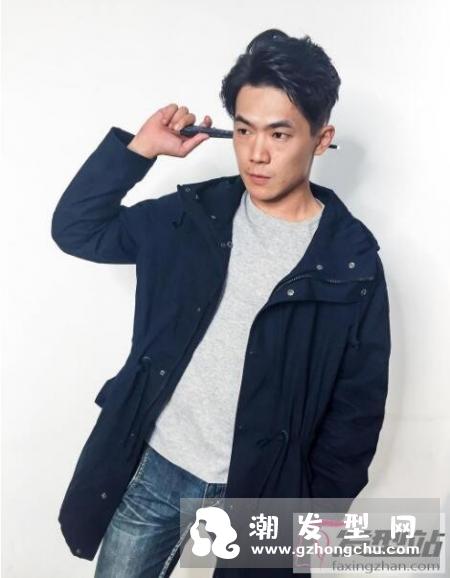 男生韩版卷发发型 帅气造型绝对是少女杀手