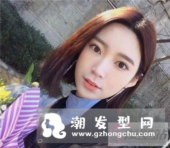 刘胡兰发型又流行 剪短发选这款显瘦