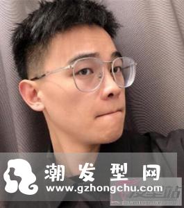 男生烫什么头发好看 钢夹烫发型蓬松酷炫