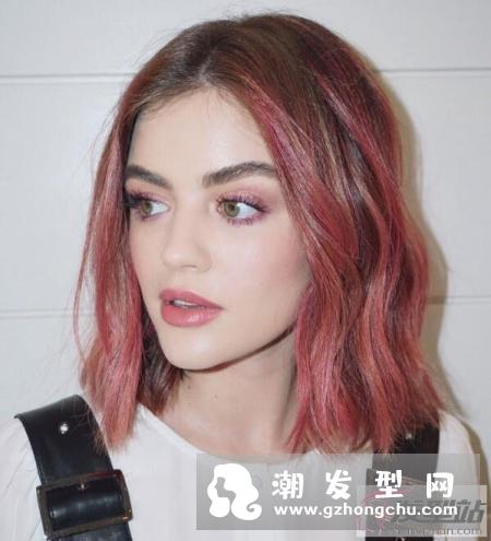 短发女生必读！LUCY HALE 的五个帅气短发造型