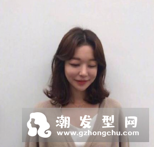 适合秋冬的棕色系发型图片2018 发色有哪些