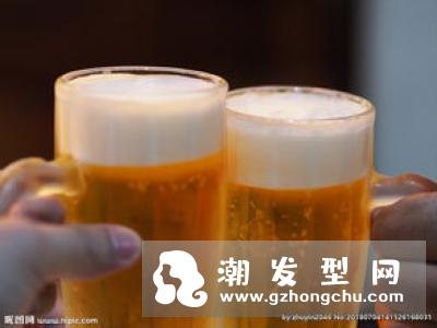 啤酒过期还能洗头发吗 怎么洗