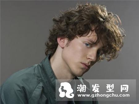 男生半脏辫发型  帅气酷炫潮男范