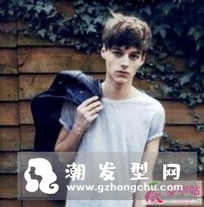 高中生男生发型 帅气时髦圈粉