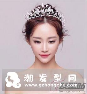 新娘盘发简单发型 高发髻盘发端庄优雅