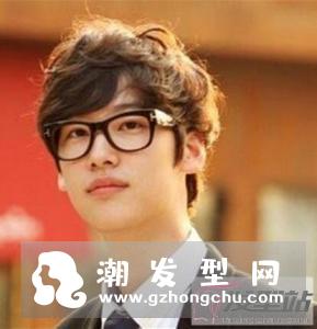 自然纹理烫发型男 蓬松灵动帅气爆棚
