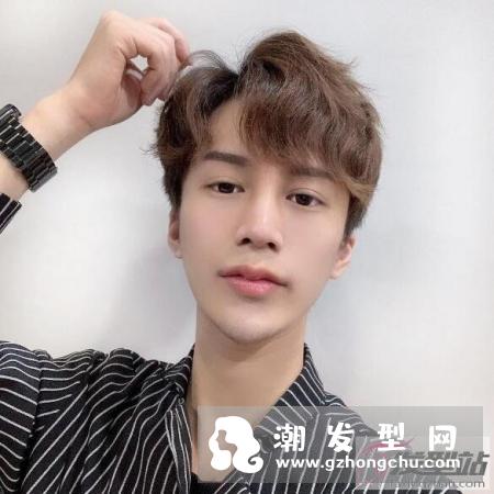 男生中分发型韩版烫 帅气欧爸渐层卷正式解锁
