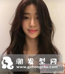 什么是云朵烫发型 柔软蓬松淑女必备