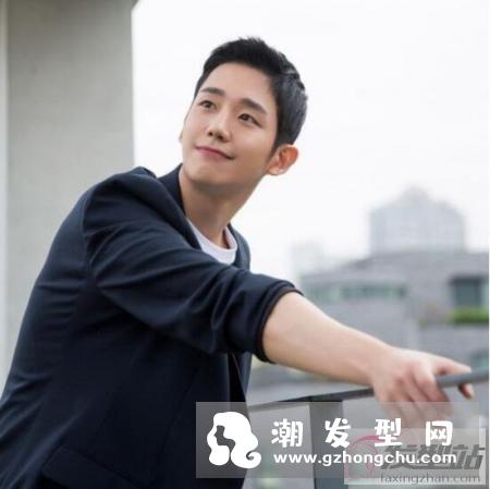 简单又不失帅气的男生发型 好整理不怕早上睡过头